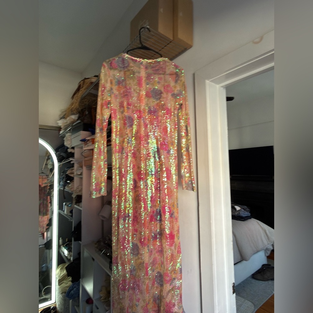 Gorgeous Zara Sequin Dress💚 - Picture 3 of 6